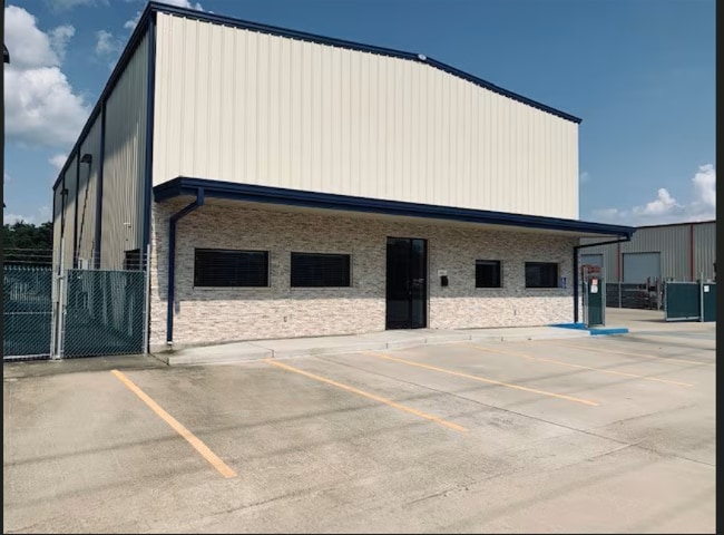 905 S 14th St, La Porte, TX for lease Primary Photo- Image 1 of 2