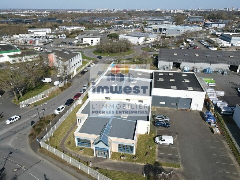 Industriel dans Saint-Jacques-de-la-Lande à louer - Aérien - Image 1 de 4