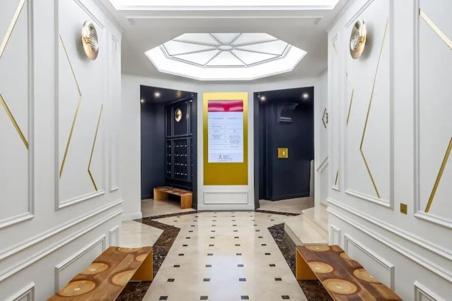 12 Rue Auber, Paris for lease - Lobby - Image 3 of 6