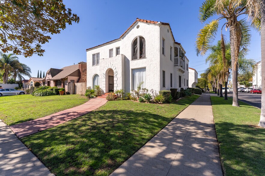 1601-16031/2 S Hayworth Ave, Los Angeles, CA à vendre - Photo du bâtiment - Image 1 de 16