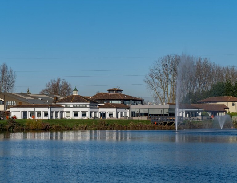 Great North Rd, Wyboston à louer Photo principale- Image 1 de 2