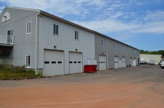 42 Ozick Dr, Durham, CT for lease Interior Photo- Image 2 of 2