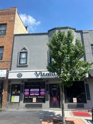 Plus de détails pour 6702 Bergenline Ave, West New York, NJ - Commerce de détail à vendre
