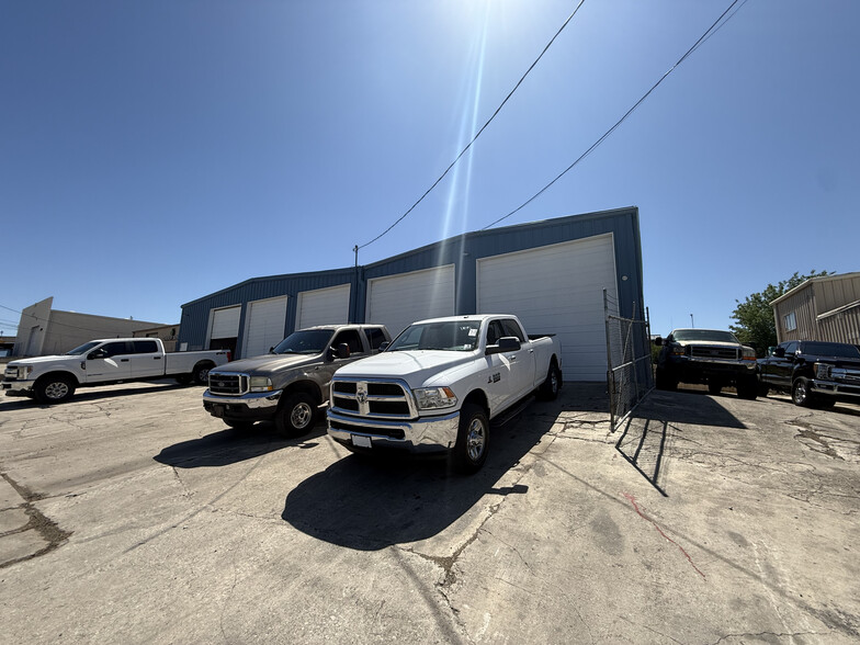 6604 Topper Rdg, San Antonio, TX for lease - Building Photo - Image 3 of 11