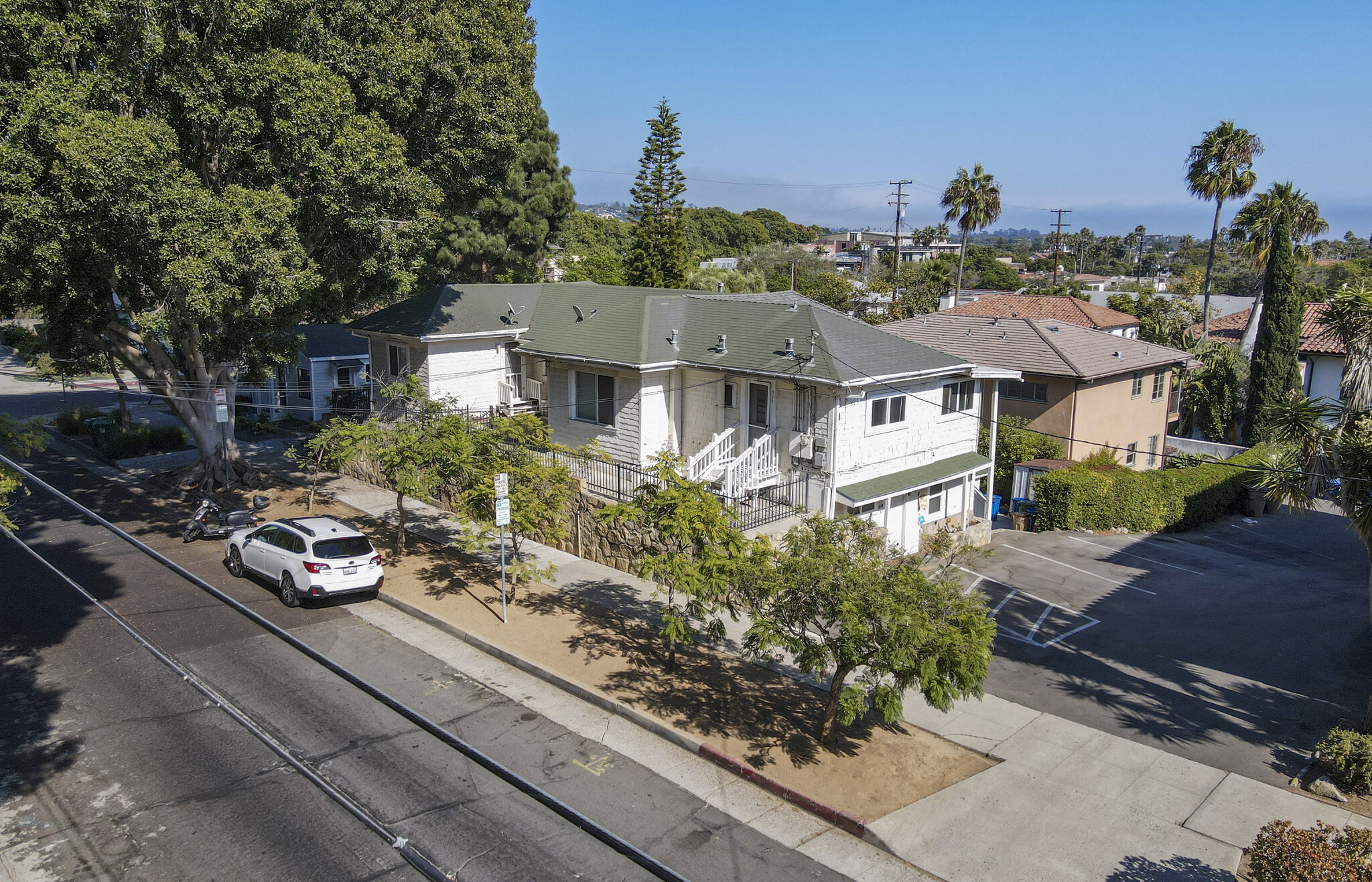 330 E Figueroa St, Santa Barbara, CA à vendre Photo du bâtiment- Image 1 de 10