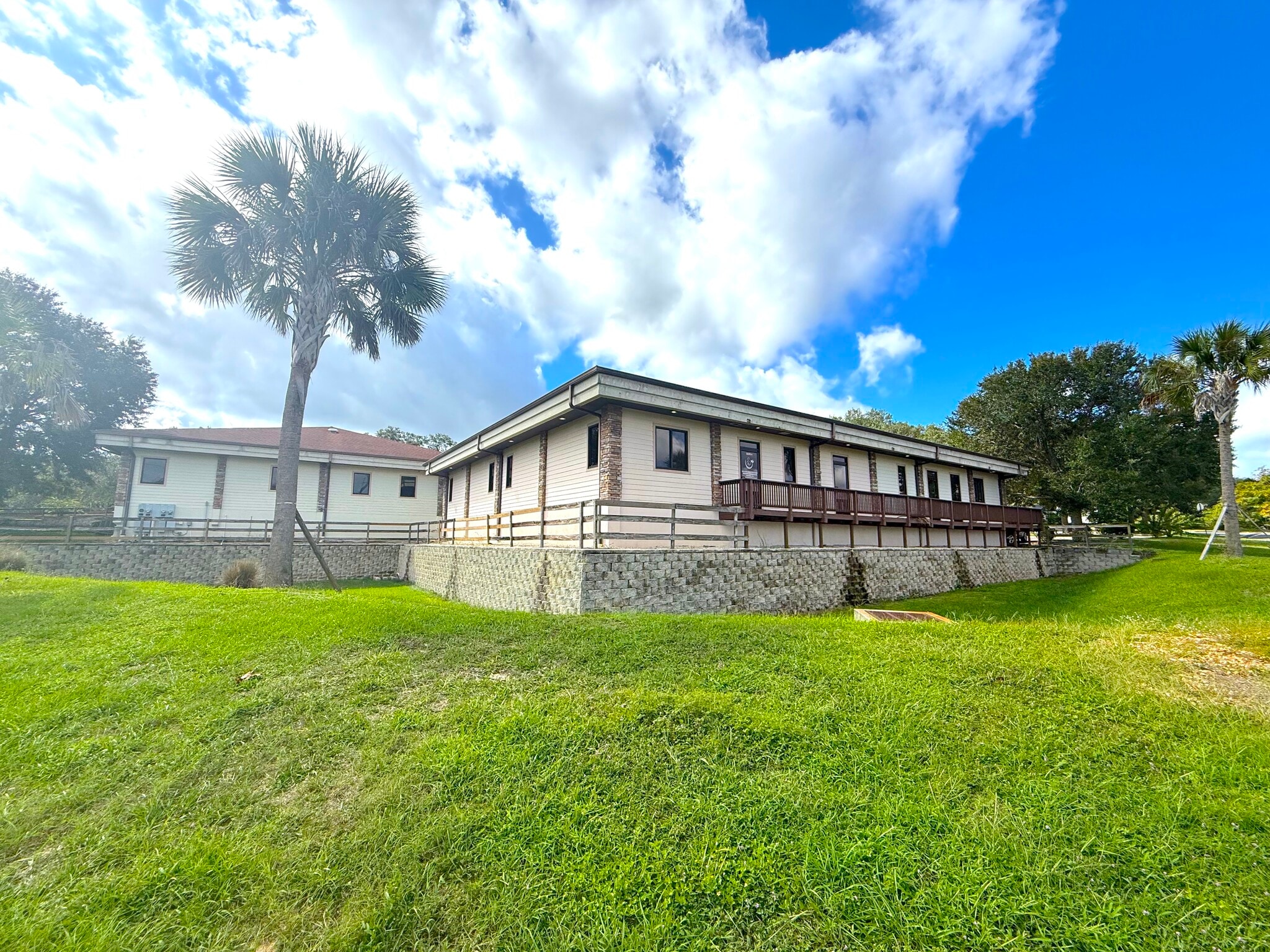 301 Skyline Dr, Lady Lake, FL for lease Building Photo- Image 1 of 72