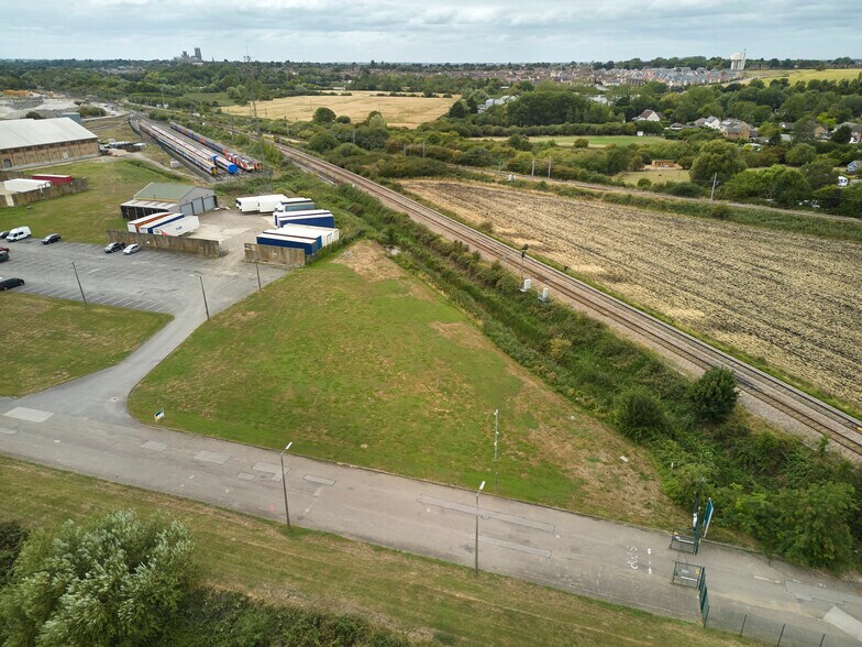 Adelaide park, Queen Adelaide Way, Ely à louer - Aérien - Image 2 de 5