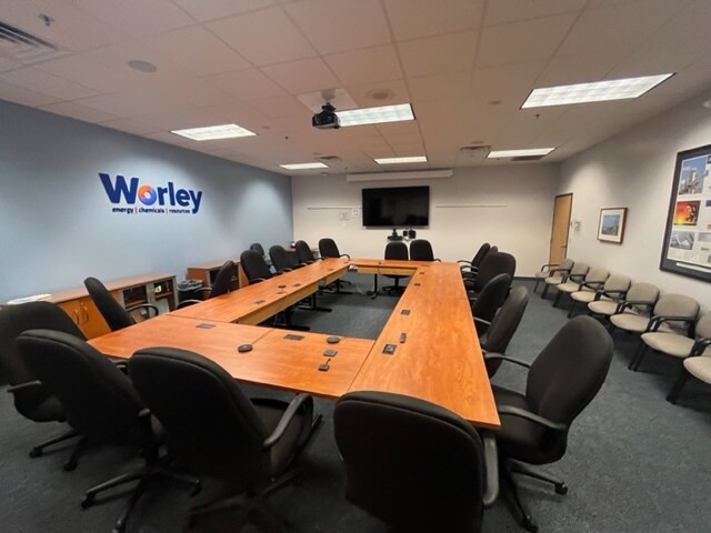 5000 Elk River Rd S, Elkview, WV for lease Building Photo- Image 1 of 18