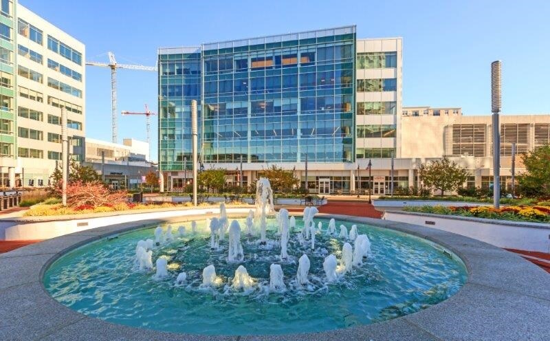 100 Washington Blvd, Stamford, CT à louer - Photo du bâtiment - Image 3 de 21