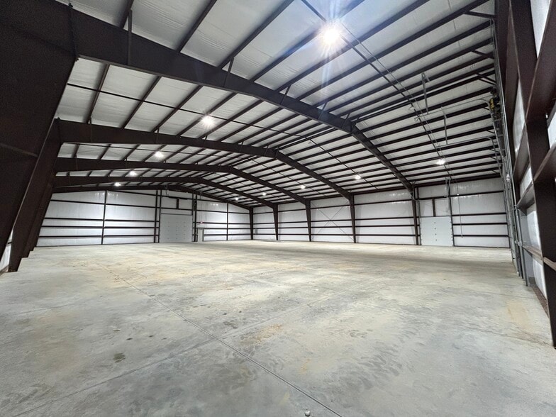 1206 Nashville St, Russellville, KY for lease - Building Photo - Image 2 of 13