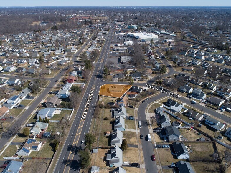 375 Indian Creek Dr, Levittown, PA à vendre - Aérien - Image 2 de 20