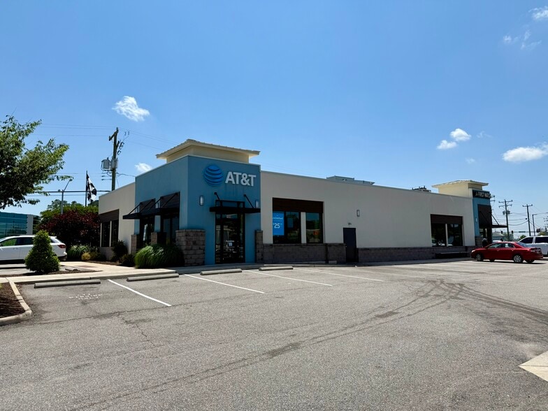 2800 Virginia Beach Blvd, Virginia Beach, VA à louer - Photo du bâtiment - Image 1 de 13