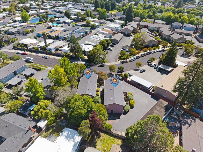 7488 Bridgit Dr, Rohnert Park, CA à vendre - Photo du bâtiment - Image 2 de 40