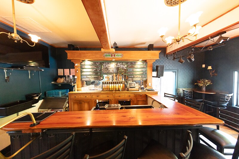 3688-3690 Bohemian Hwy, Occidental, CA à vendre - Photo intérieure - Image 3 de 14