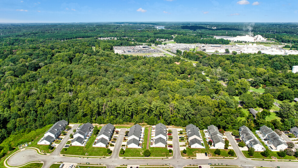 1713 N Main St, Mount Holly, NC for sale - Building Photo - Image 3 of 7