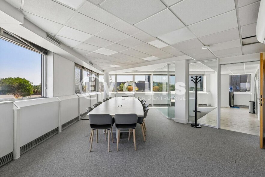 22 Quai Gallieni, Suresnes à louer - Photo du bâtiment - Image 2 de 31
