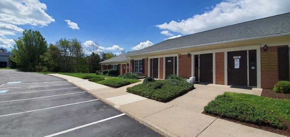 400-440 Hospital Dr, Warrenton, VA for sale - Building Photo - Image 3 of 8
