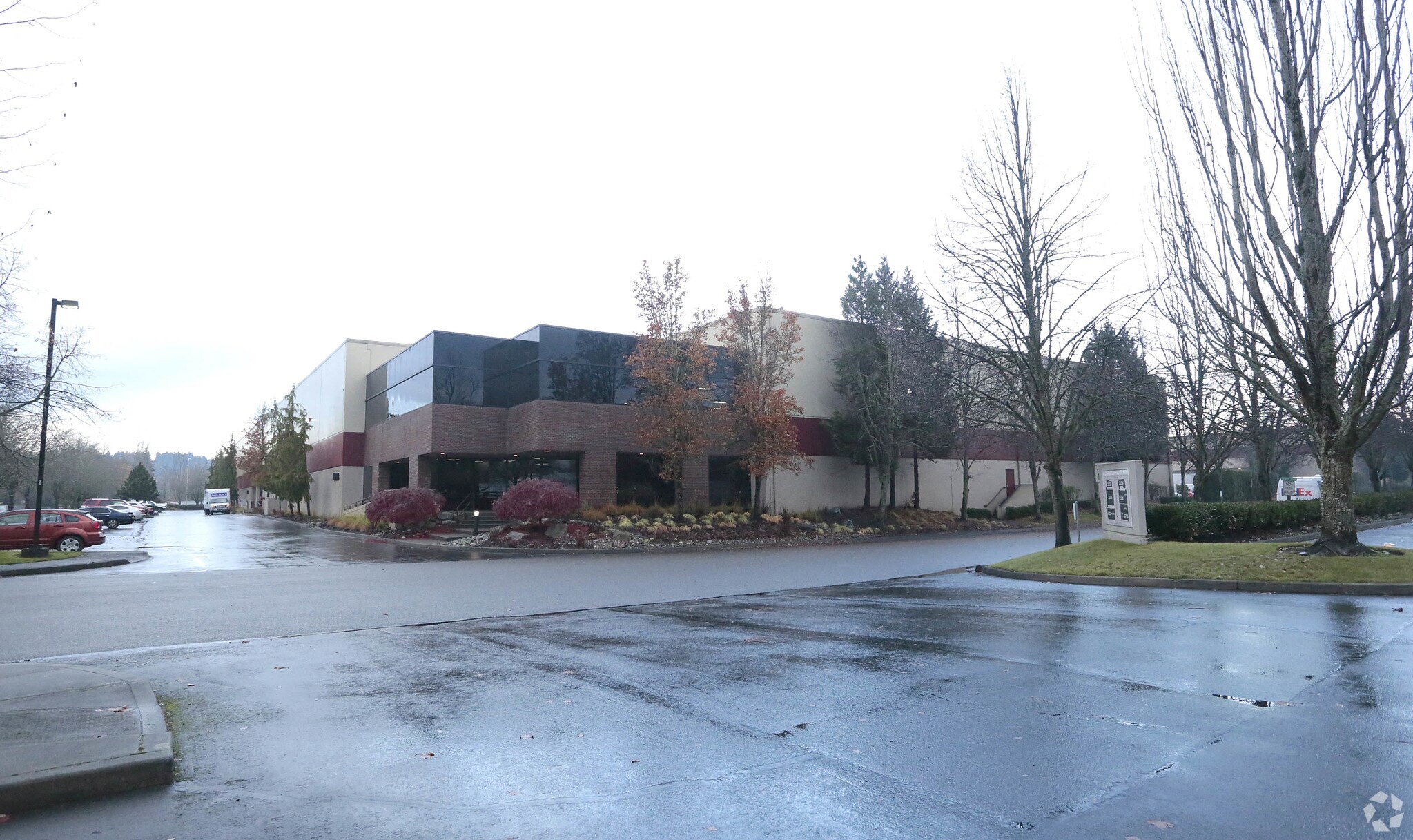 6412-6528 S 216th St, Kent, WA for lease Primary Photo- Image 1 of 5