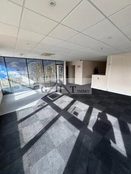 Industrial in Ivry-sur-Seine for lease - Interior Photo - Image 2 of 6