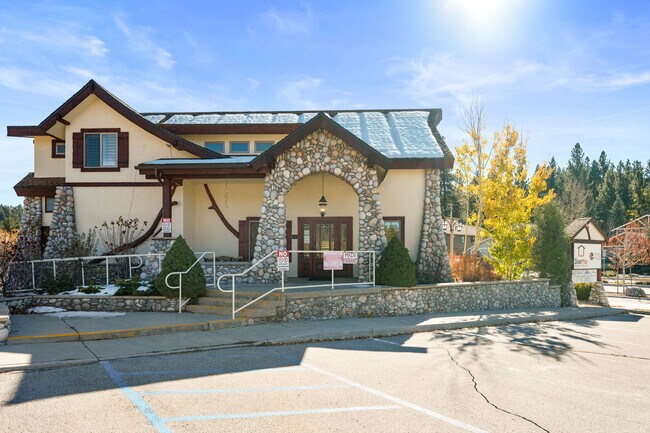 Plus de détails pour 42718 Moonridge Rd, Big Bear Lake, CA - Bureau à vendre