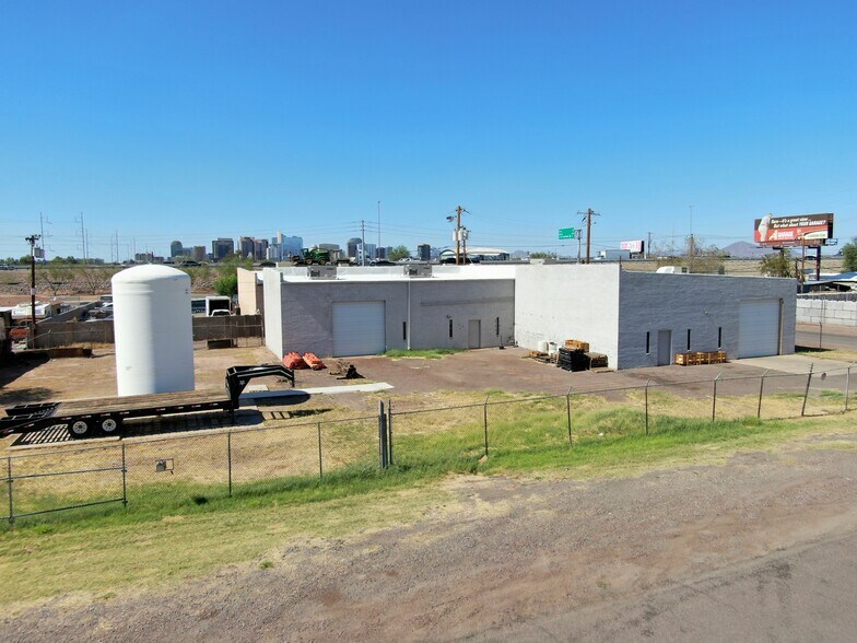 206 W Gibson Ln, Phoenix, AZ for sale - Primary Photo - Image 1 of 1