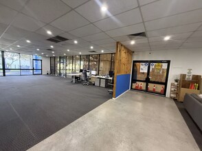 22 Kalimna Ave, Mulgrave for lease Interior Photo- Image 2 of 4