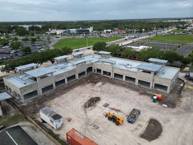 Plus de détails pour 2521 Partin Settlement Rd, Kissimmee, FL - Bureau/Médical, Commerce de détail à louer
