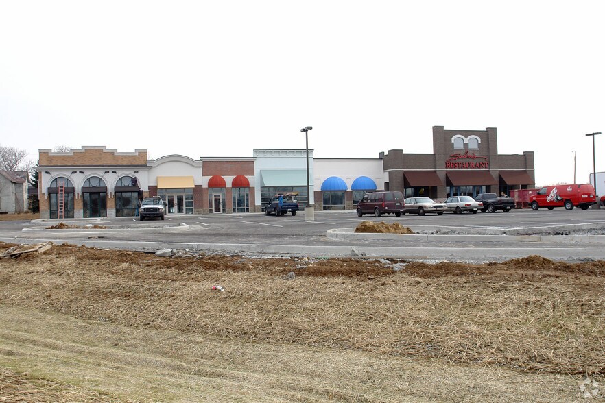 1251 S Huntzinger Blvd, Pendleton, IN à vendre - Photo du bâtiment - Image 2 de 12