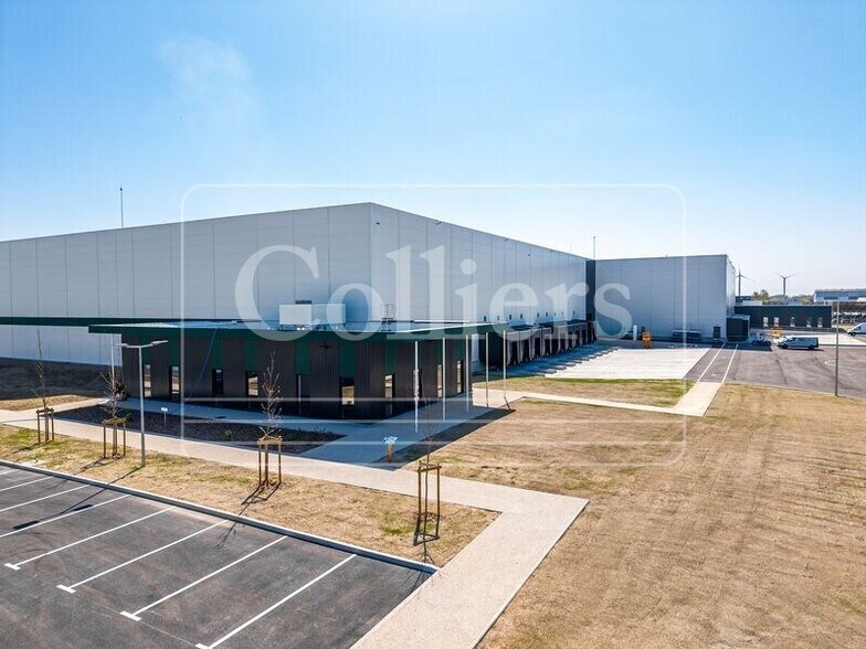 Avenue Joseph Cartier, Beaucaire for lease - Building Photo - Image 3 of 8
