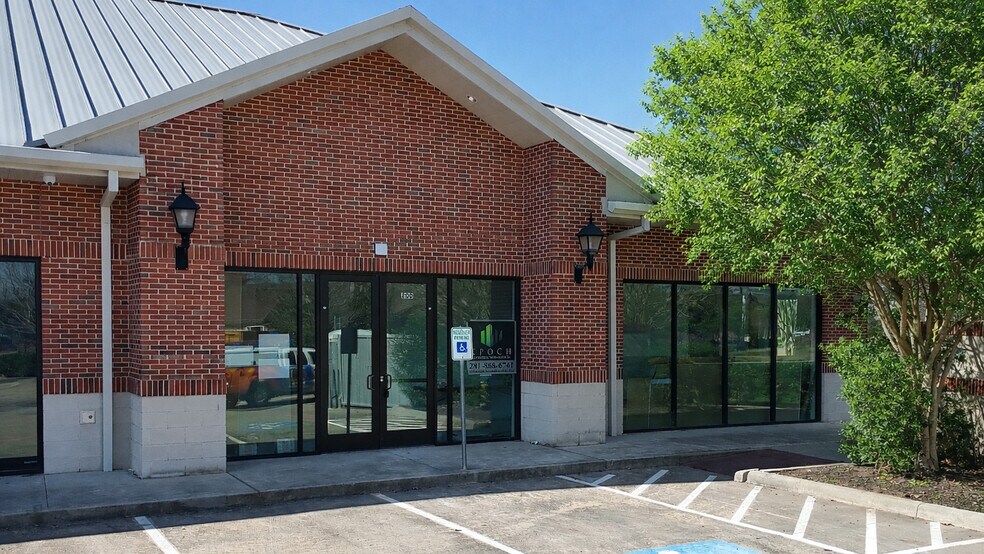 7215 New Territory Blvd, Sugar Land, TX à louer - Photo du bâtiment - Image 3 de 5