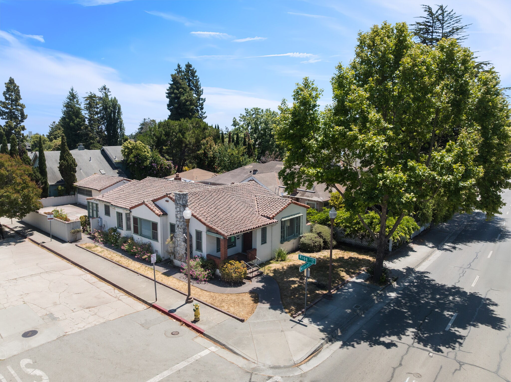 1103 Mission St, Santa Cruz, CA à vendre Photo du bâtiment- Image 1 de 1