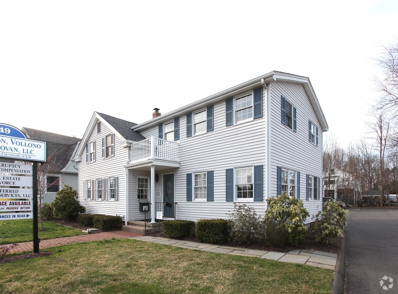 49 Broad St, Plainville, CT for lease - Building Photo - Image 2 of 6