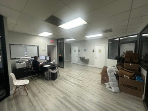 4101 SW 47th Ave, Davie, FL for lease Interior Photo- Image 2 of 4