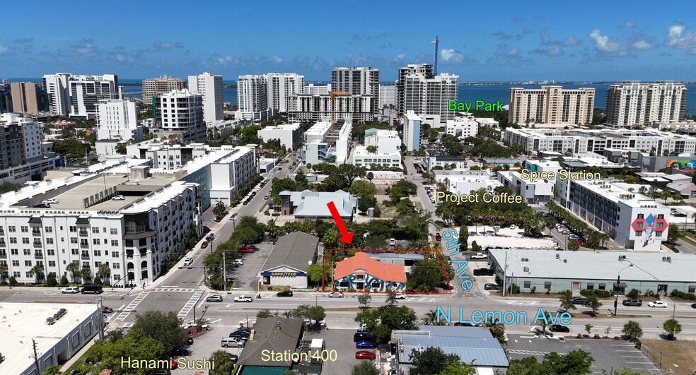 423 N Lemon Ave, Sarasota, FL for sale - Building Photo - Image 2 of 26
