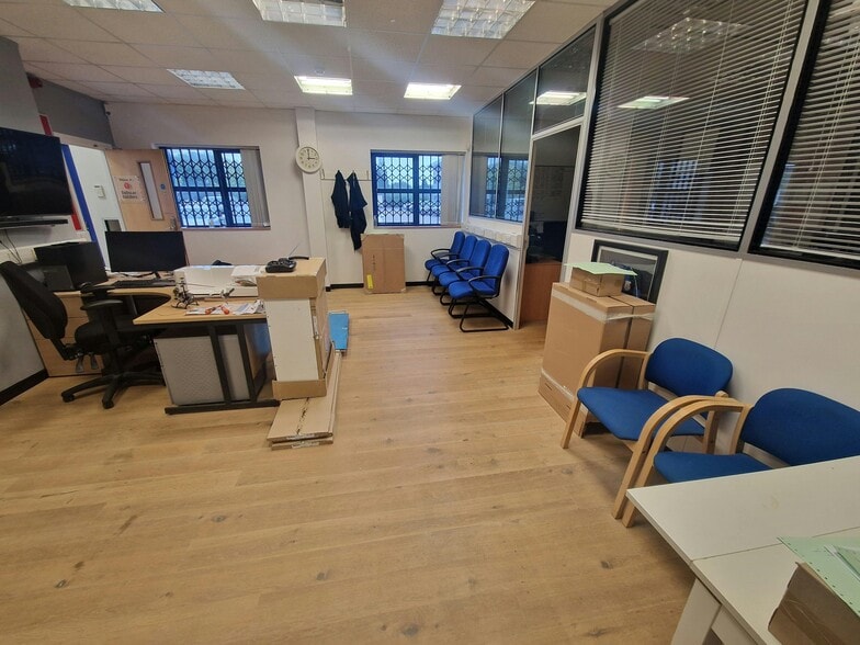 Penner Rd, Havant à vendre - Photo intérieure - Image 2 de 5