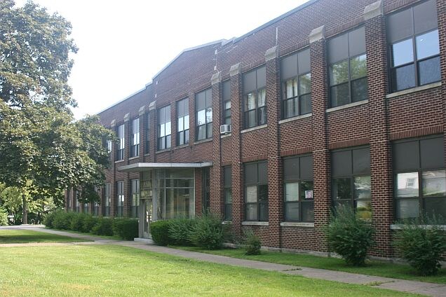 Bastian St, Rochester, NY à louer Photo du bâtiment- Image 1 de 7