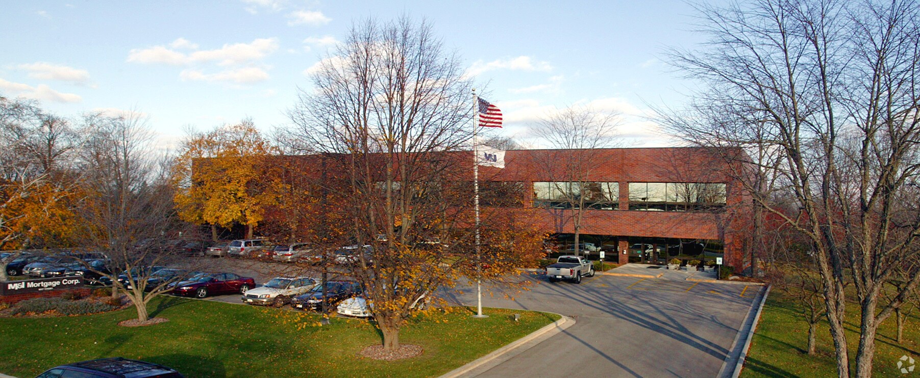 W57N14280 Doerr Way, Cedarburg, WI for lease Primary Photo- Image 1 of 25
