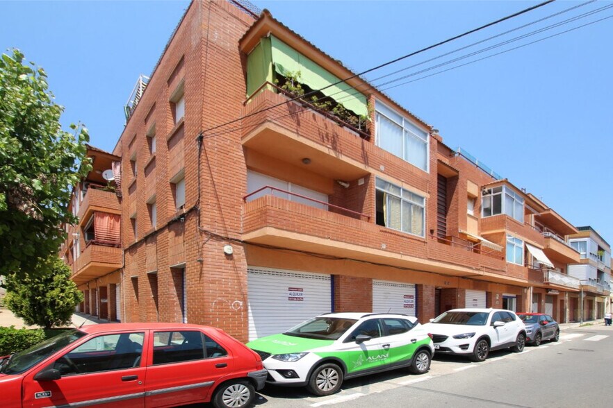 Retail in El Vendrell, Tarragona for lease - Building Photo - Image 3 of 12