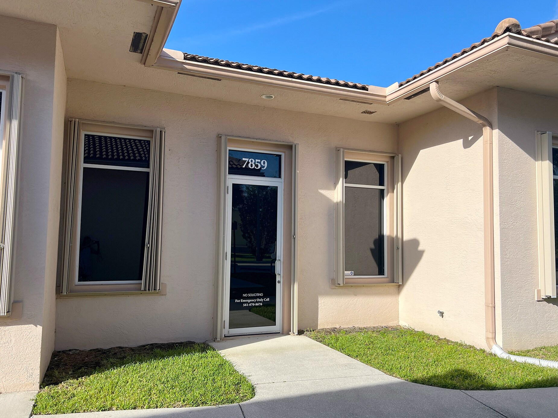 7859 SW Ellipse Way, Stuart, FL à vendre Photo du bâtiment- Image 1 de 1