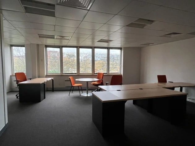 2 Boulevard Des Chênes, Guyancourt à louer Photo intérieure- Image 1 de 11