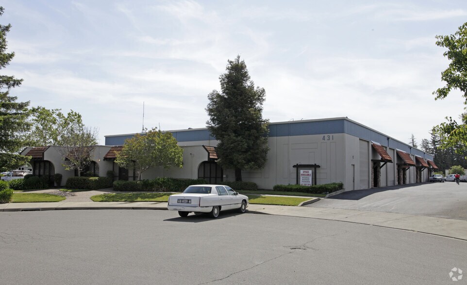 431 N Buchanan Cir, Pacheco, CA for lease - Primary Photo - Image 1 of 4