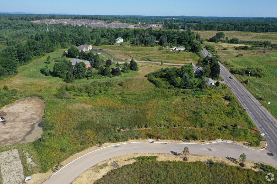 21 Vista Dr, Gorham, ME for sale - Primary Photo - Image 1 of 1