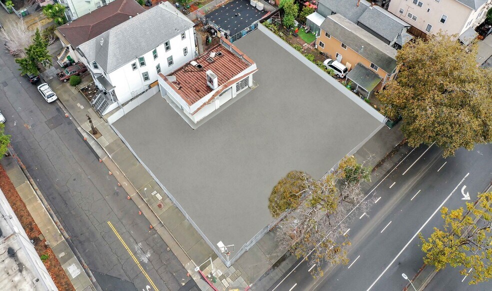 1230 14th St, Oakland, CA à vendre - Photo du bâtiment - Image 2 de 5