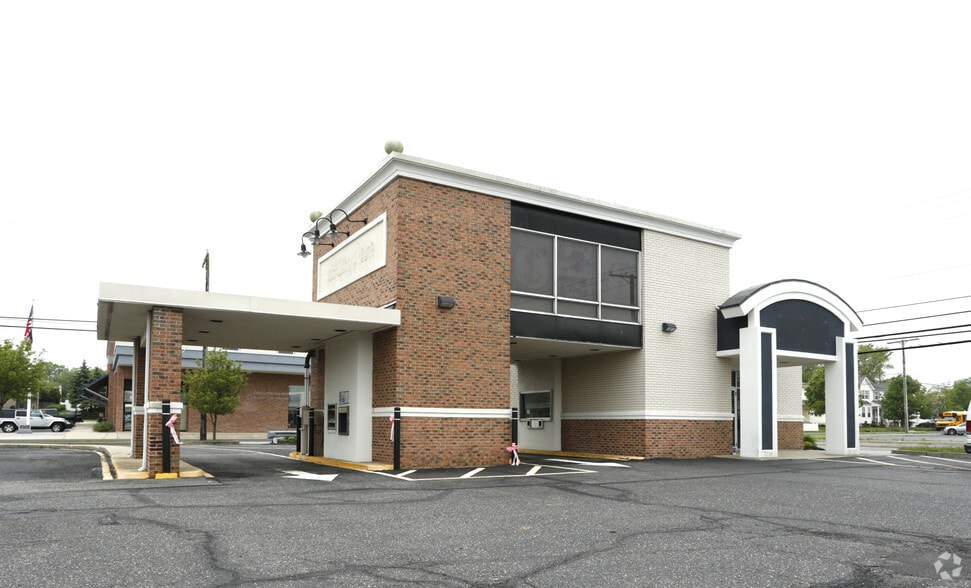 116 3rd Ave, Neptune, NJ à louer - Photo du bâtiment - Image 2 de 4