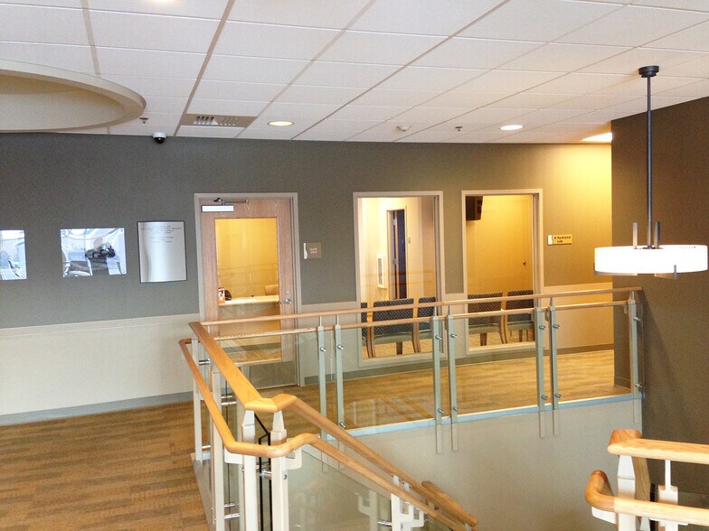 31 Stiles Rd, Salem, NH à louer - Photo intérieure - Image 3 de 8