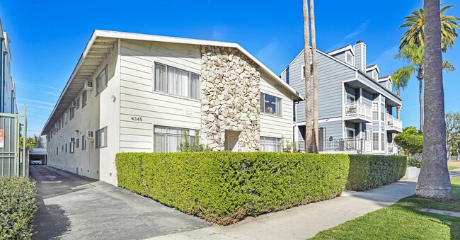 More details for 4345 Ventura Canyon Ave, Sherman Oaks, CA - Multifamily for Sale