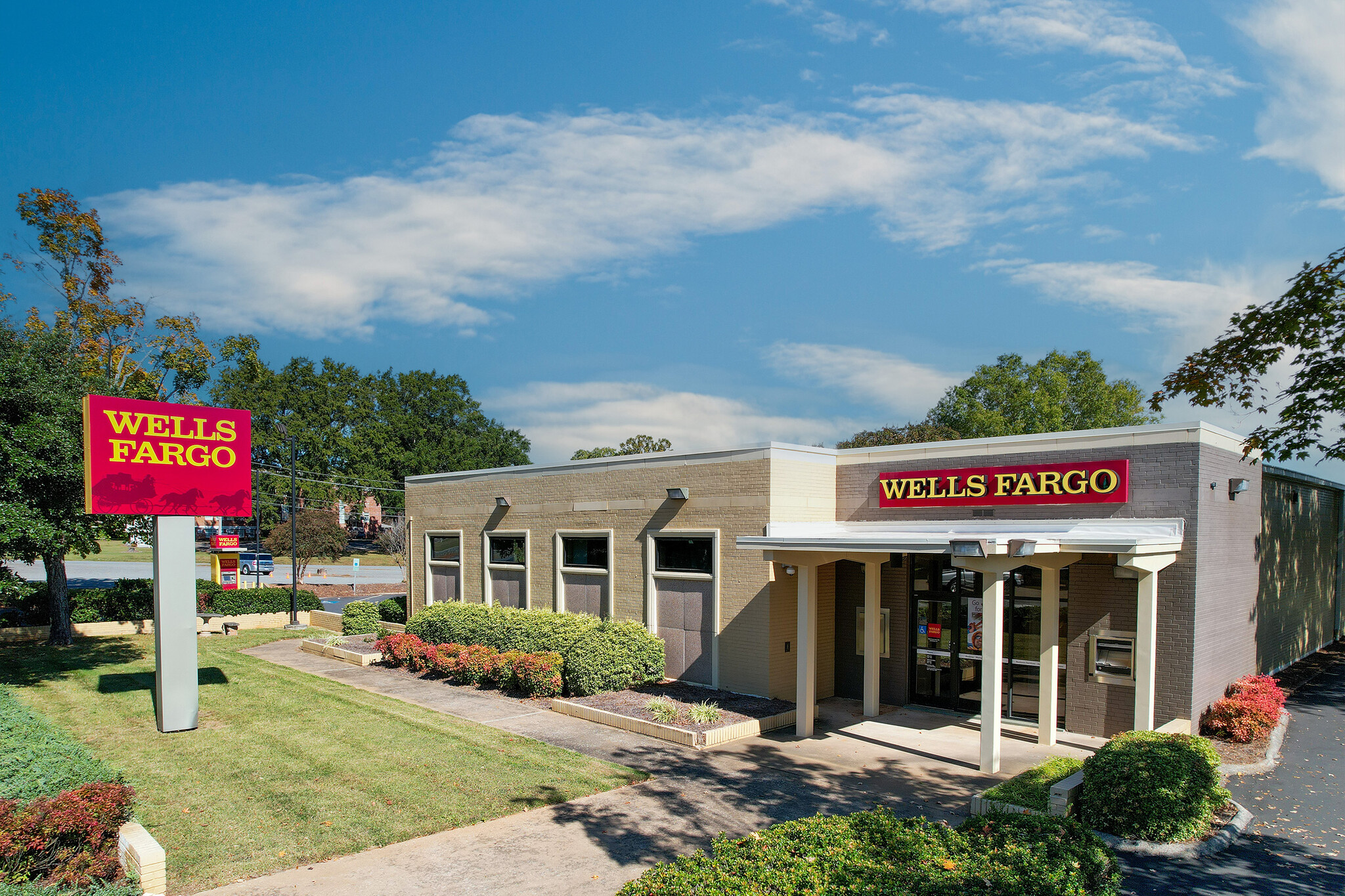 330 W Main St, Forest City, NC for sale Building Photo- Image 1 of 1