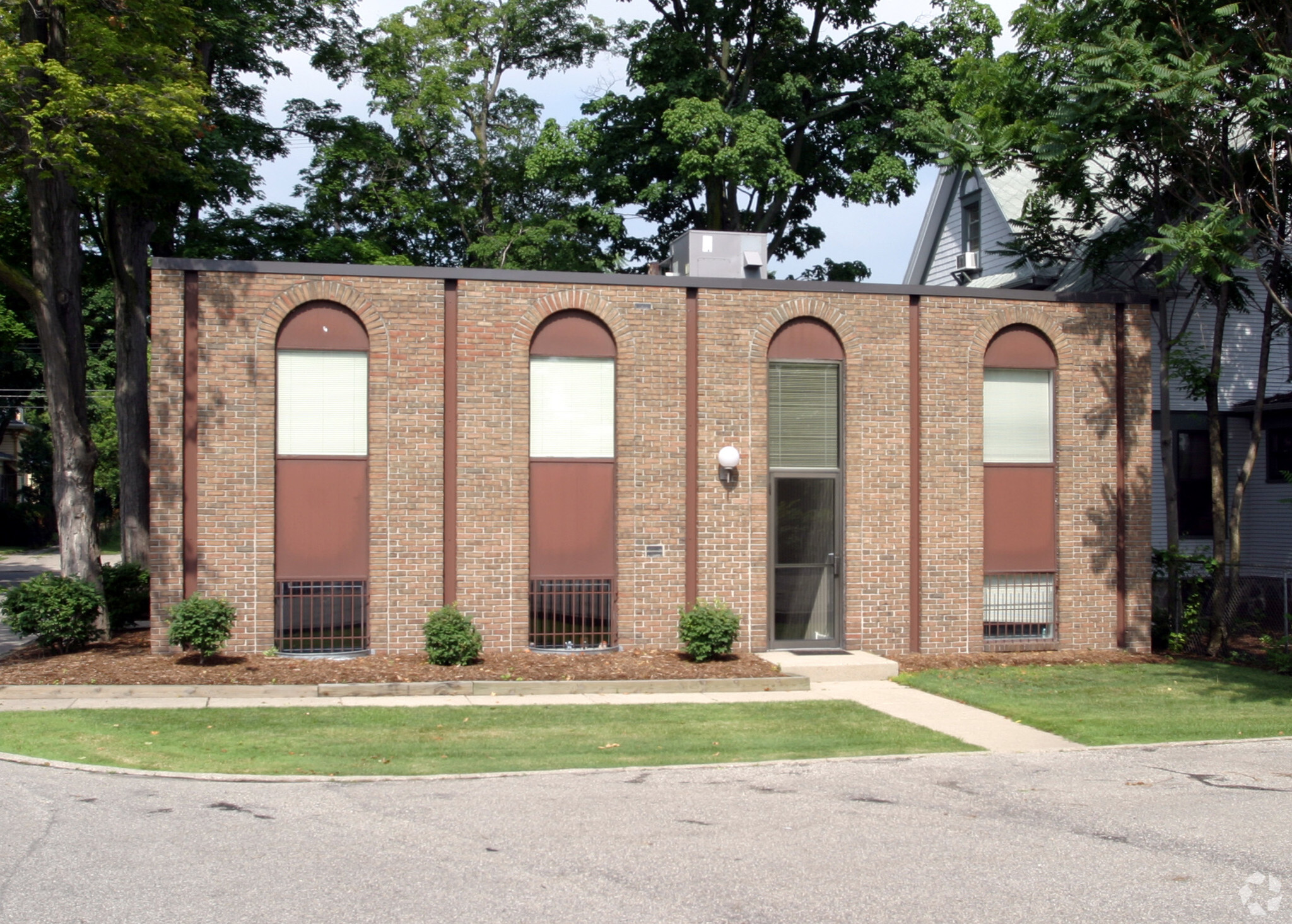 820 N Capitol Ave, Lansing, MI à vendre Photo principale- Image 1 de 1