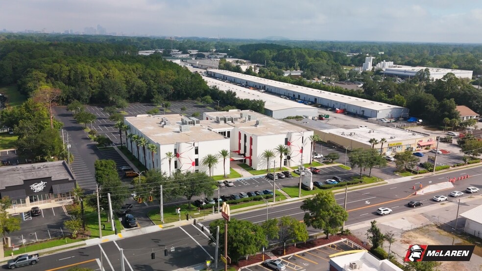 3733 University Blvd W, Jacksonville, FL for lease - Commercial Listing Video - Image 2 of 44