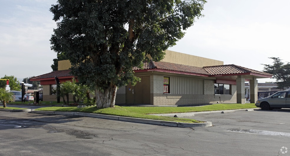 8924 Sierra Ave, Fontana, CA for sale - Building Photo - Image 2 of 2